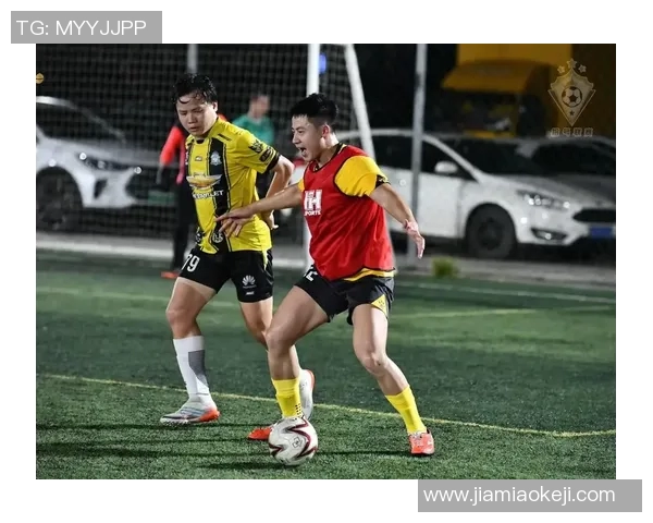 足球爱好者的激情与梦想探索球场内外的无限可能 足球爱好者的激情与梦想探索球场内外的无限可能